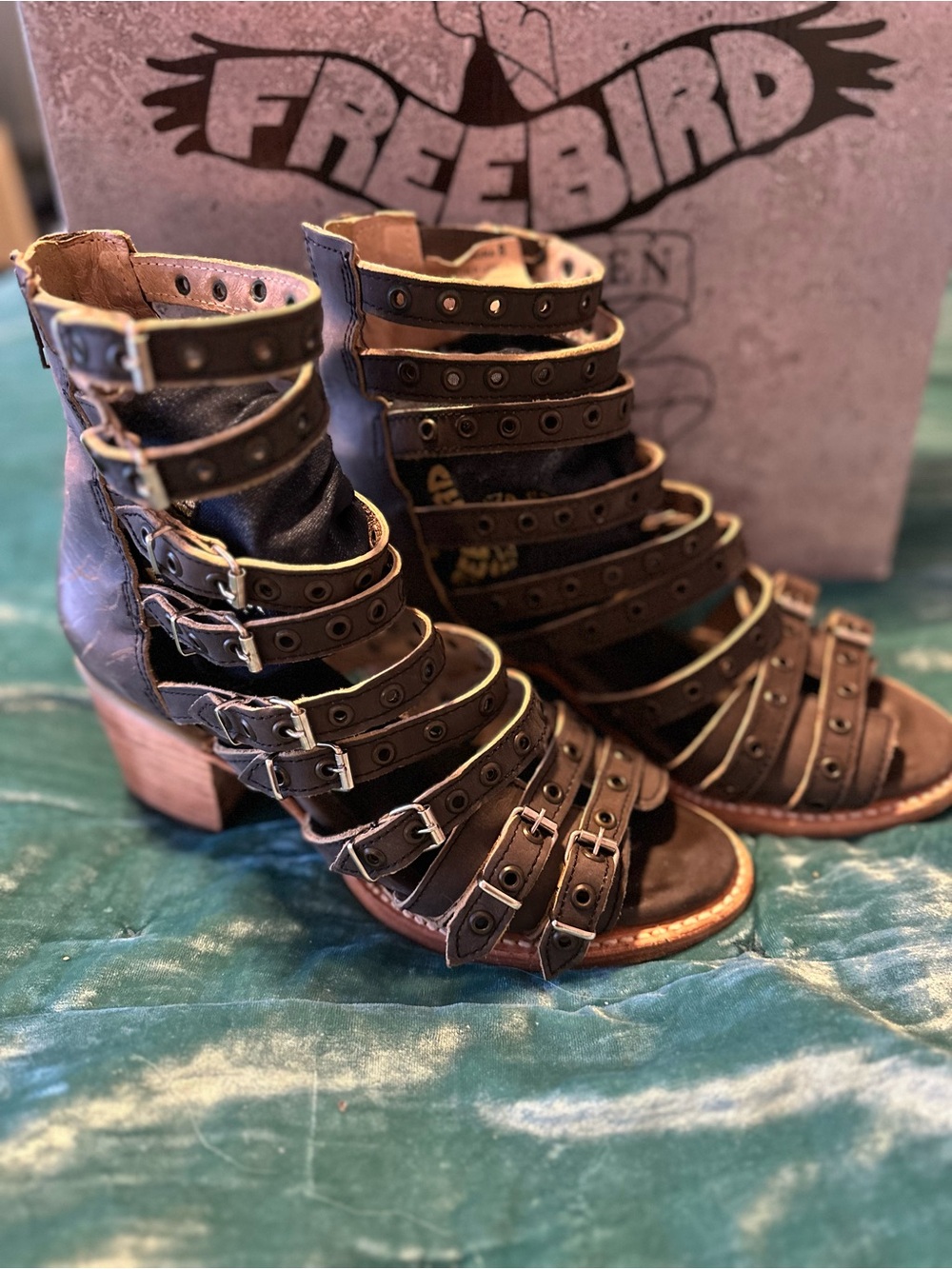 Freebird by Steven Cassandra Rustic Black Strappy Buckle Heeled Gladiator Boots - Picture 2 of 5
